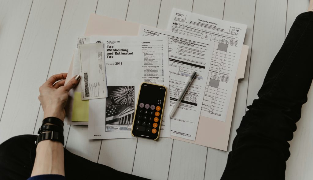 Featured image of Understanding Closing Costs Florida Entails: A Detailed Breakdown for Homebuyers Blog
